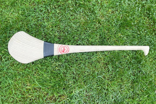 Hurling vs Shinty: Key Differences in Rules, Sticks, and Style