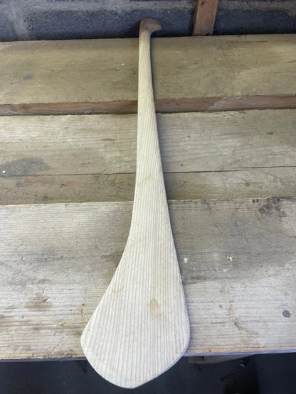 Pat Delaney Retro Hurley – Handcrafted Kilkenny Style Ash Hurl