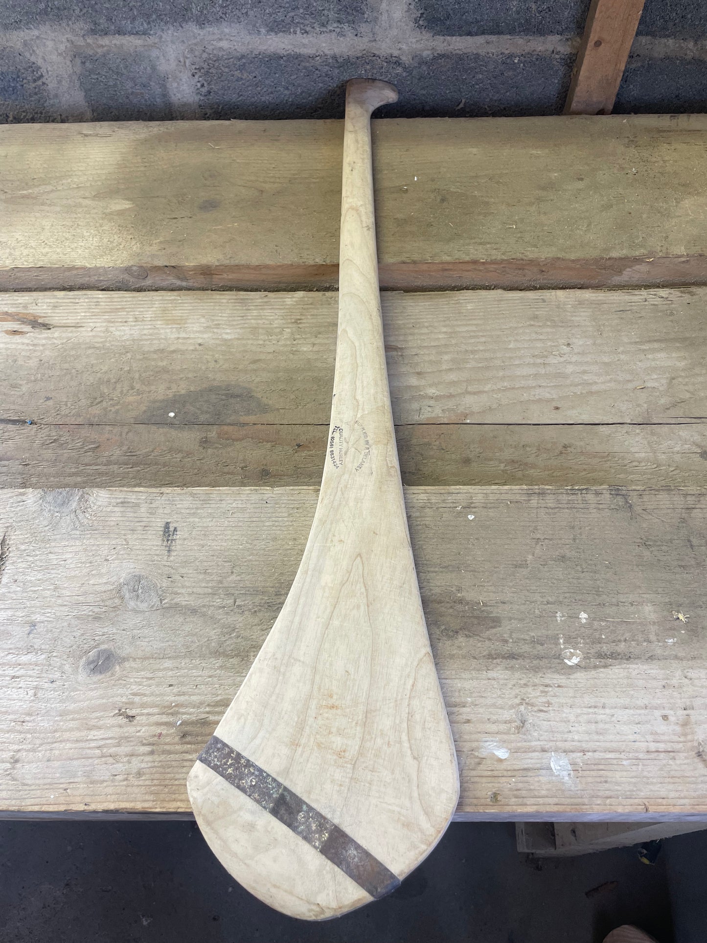 Pat Delaney Retro Hurley – Handcrafted Kilkenny Style Ash Hurl